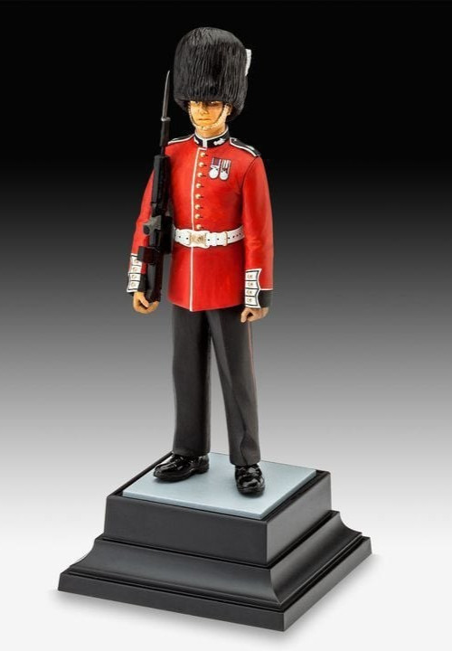 Revell of Germany 1/16 Scale Queen's Guard Grenadier