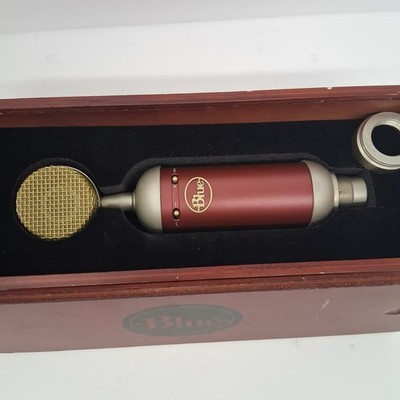 Blue Microphones Spark SL Red Large Studio Condenser Microphone W/ Adapter