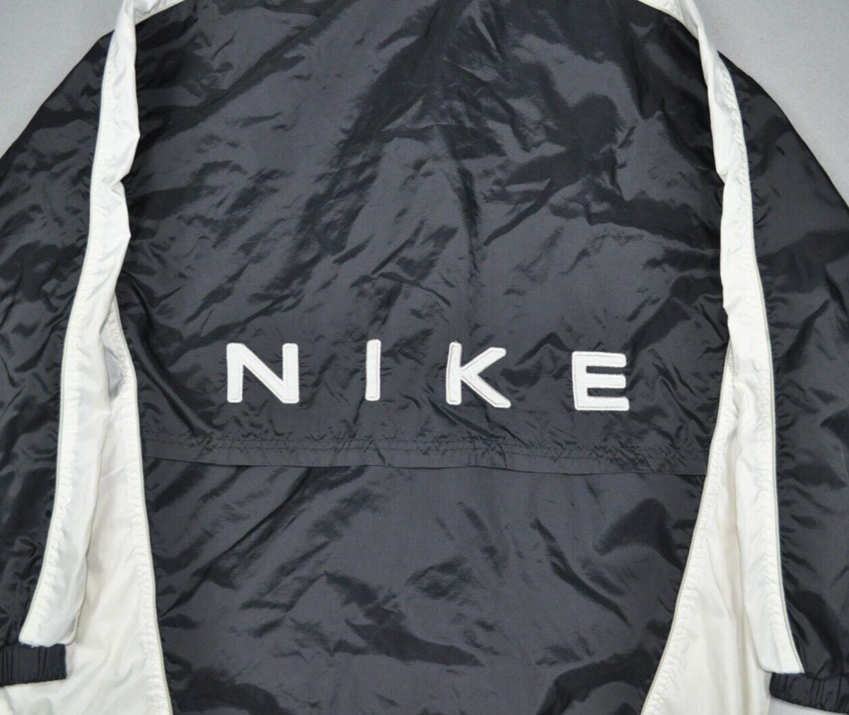 Vintage Nike Windbreaker Jacket Black / White Back Spell Out NIKE
