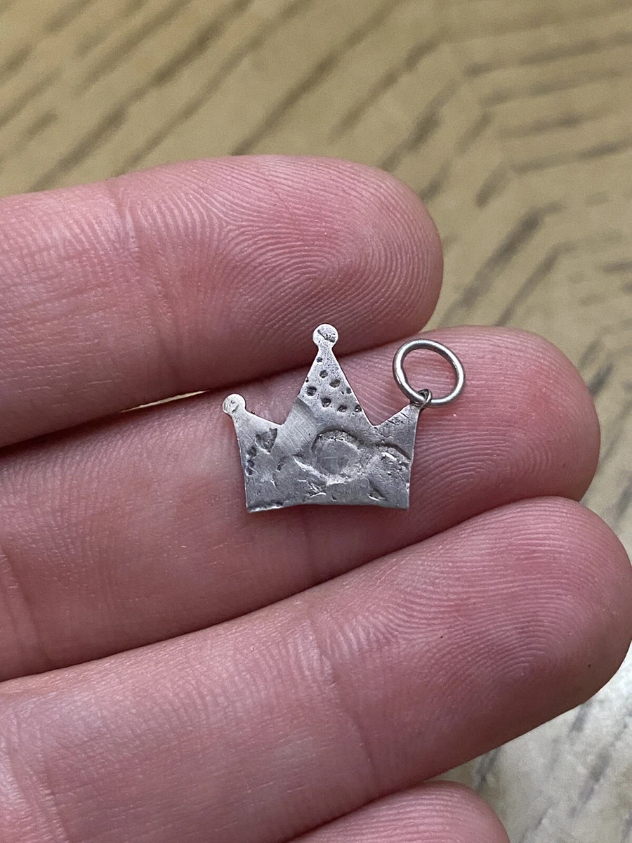 Silver crown charm outlet