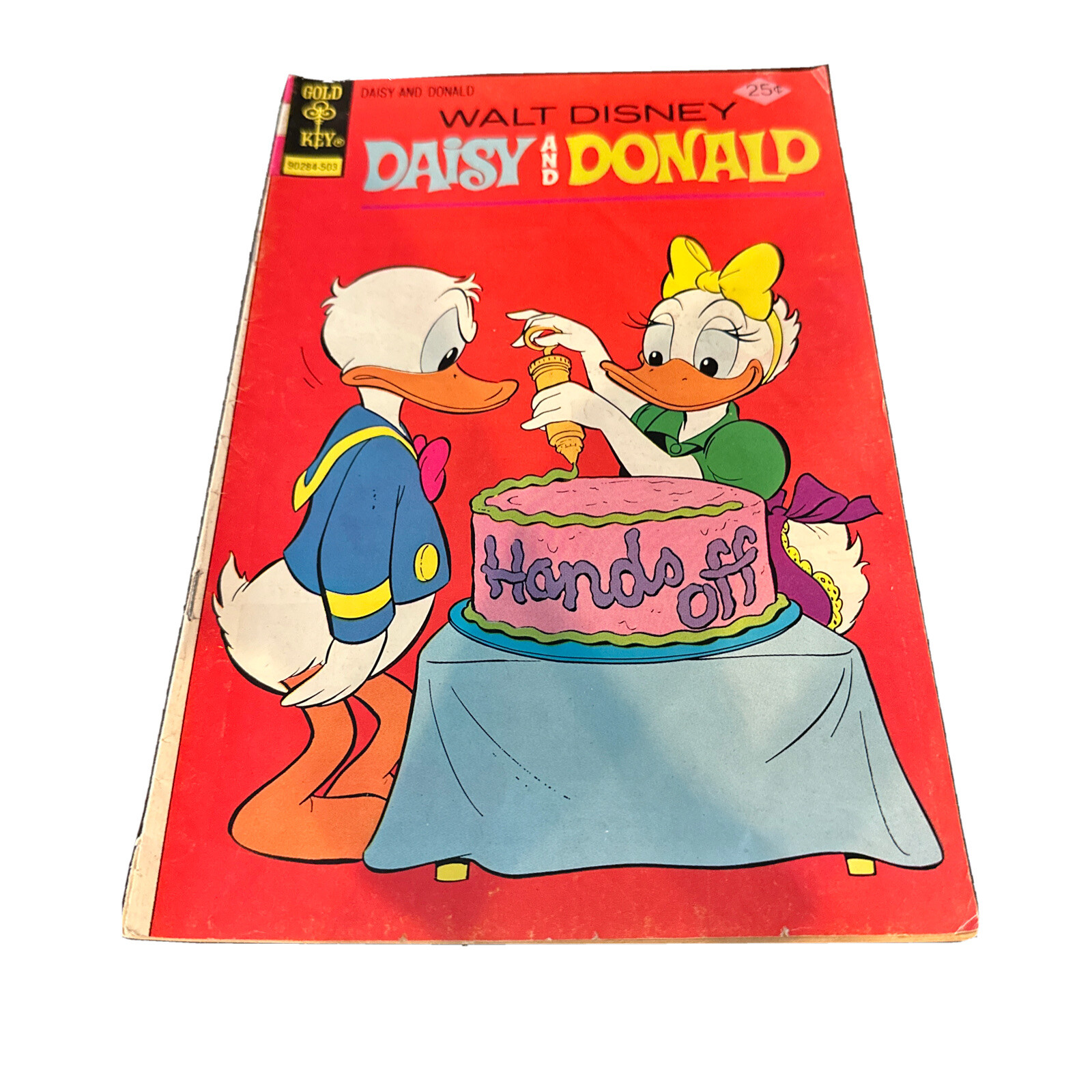 Walt Disney “Daisy & Donald” Hands Off Gold Keys No. 9 Vintage 1975