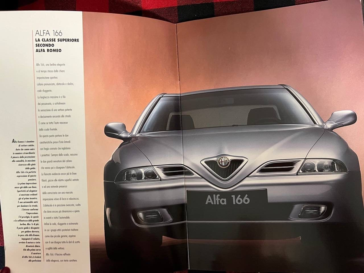 Alfa Romeo【新品未使用】オリジナルアイテムセット　7商品　＆　袋1つ 1988 ALFA ROMEO 166 EXCLUSIVE PRESENTATION MADRID 1 BOOK & 4
