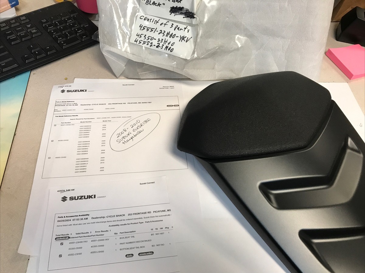 ハヤブサ Suzuki GSX 1300 BK Seat TRAIL BOX 3 Parts 45551-23H00-YKV 45350-23