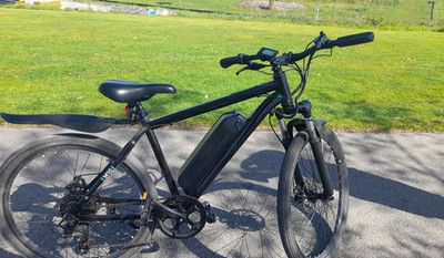 isinwheel M10 E-Trekking Bike Schwarz Frontfederung Display Kaputt