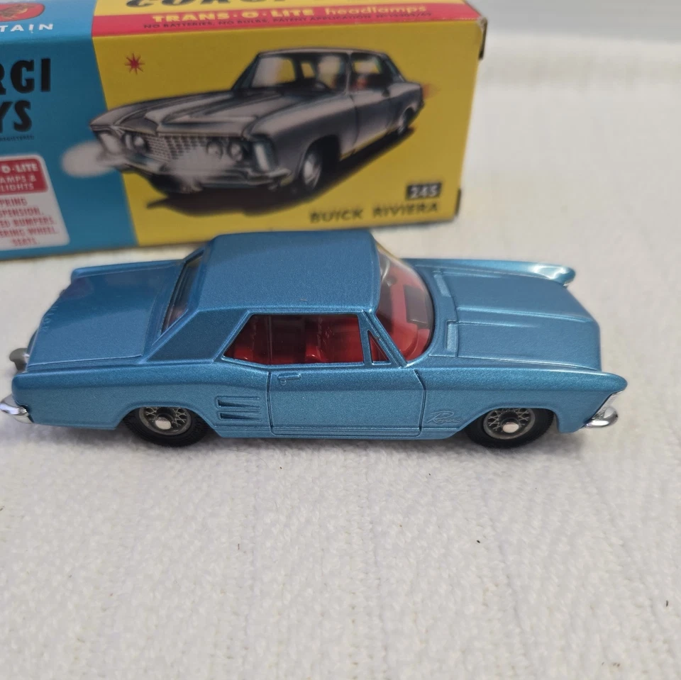 wonderful CORGI-model BUICK RIVIERA -bluemetallic - edition 2025 made in China - Image 4 of 4