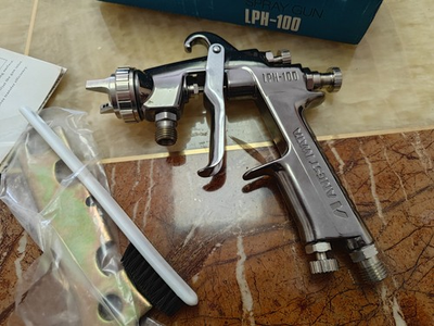 #ad Anest Iwata LPH 100 122P Pressure Feed HVLP Spray Gun New Old Stock $175.00