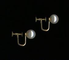 14K 2.94 Gram Solid Yellow Gold White Pearl Non Pierced Screw Back Earrings -GC
