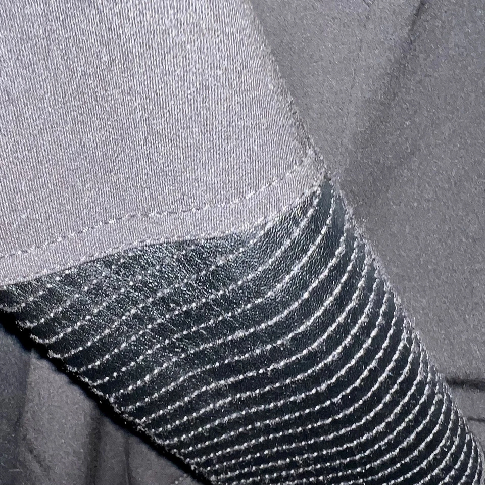 Chaqueta de moto abierta recortada para mujer White House Black Market en negro, talla 12 Foto 3 de 4