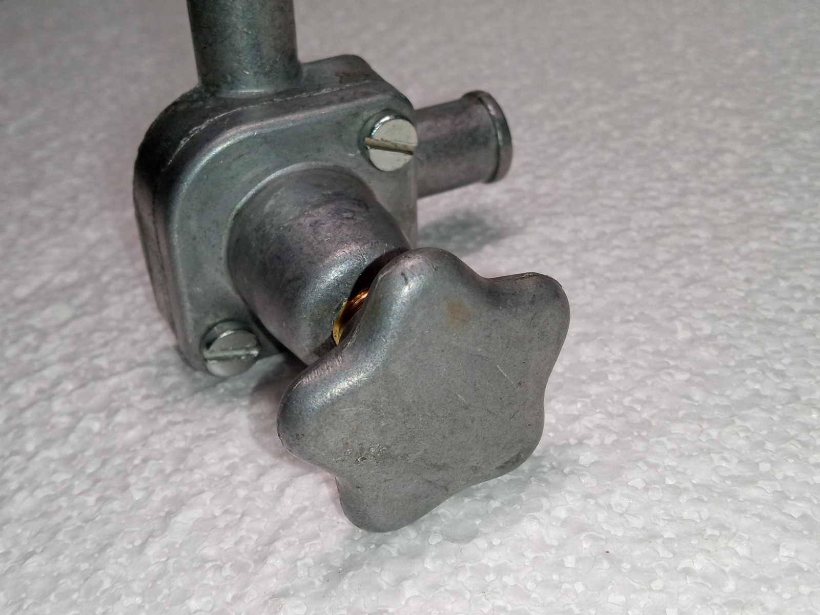 Ferrari 365 GTB/4 Hot Water Shut Off Valve_400112_100880_250_275_330_NEW GENUINE