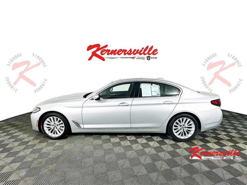 2021 BMW 5-Series 530i RWD 4dr Sedan Keyless Entry Bluetooth Heated Seats KCDJR Foto 4 de 4