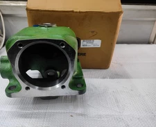 R124932 GEAR CASE FITS FOR JOHN DEERE TRACTOR--FREE SHIPPING