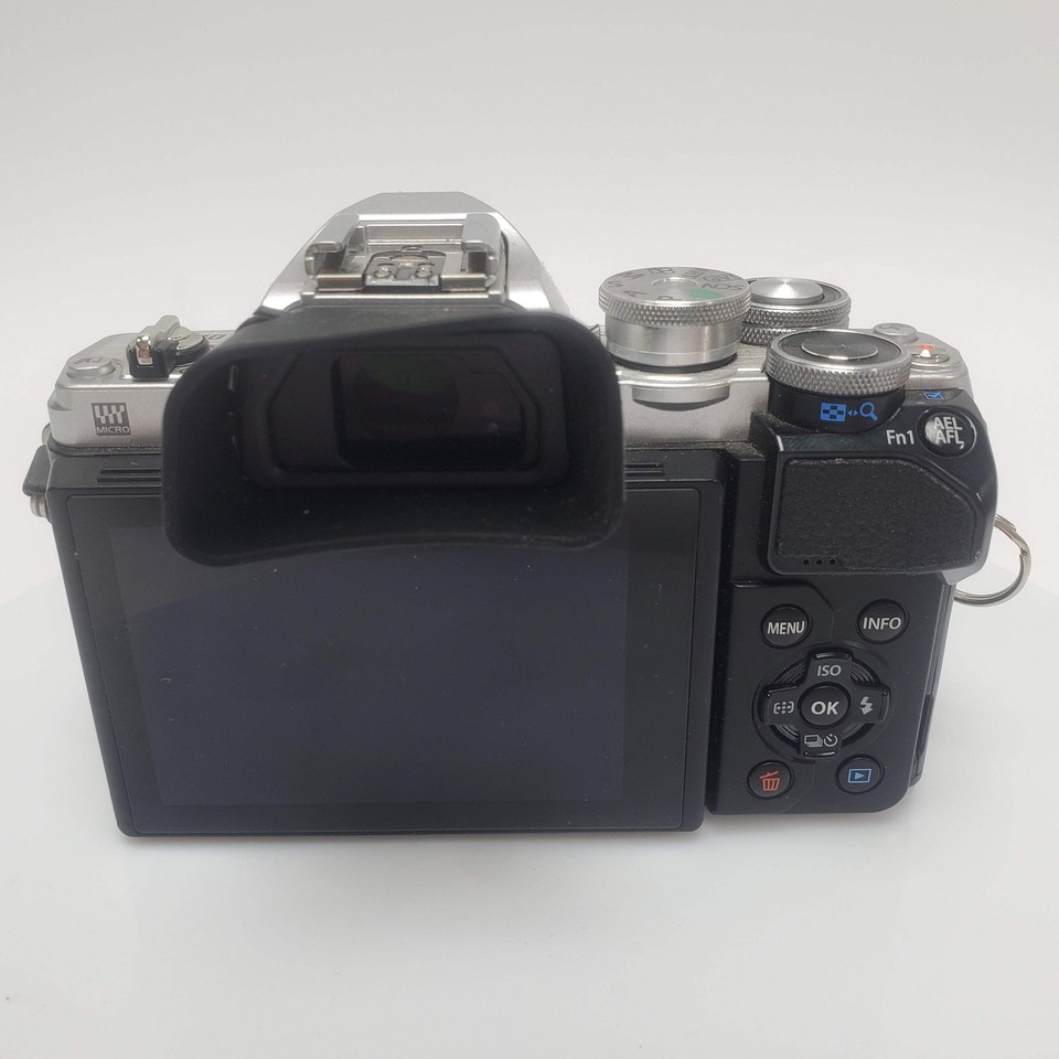Olympus OM-D E-M10 IM006 16.1MP Digital SLR DSLR Camera With Olympus M ...