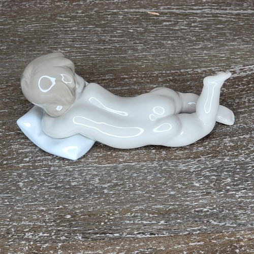 Vintage Lladro Porcelain Figurine Sleepy Time Child (06497) Figure with Box - Picture 4 of 12
