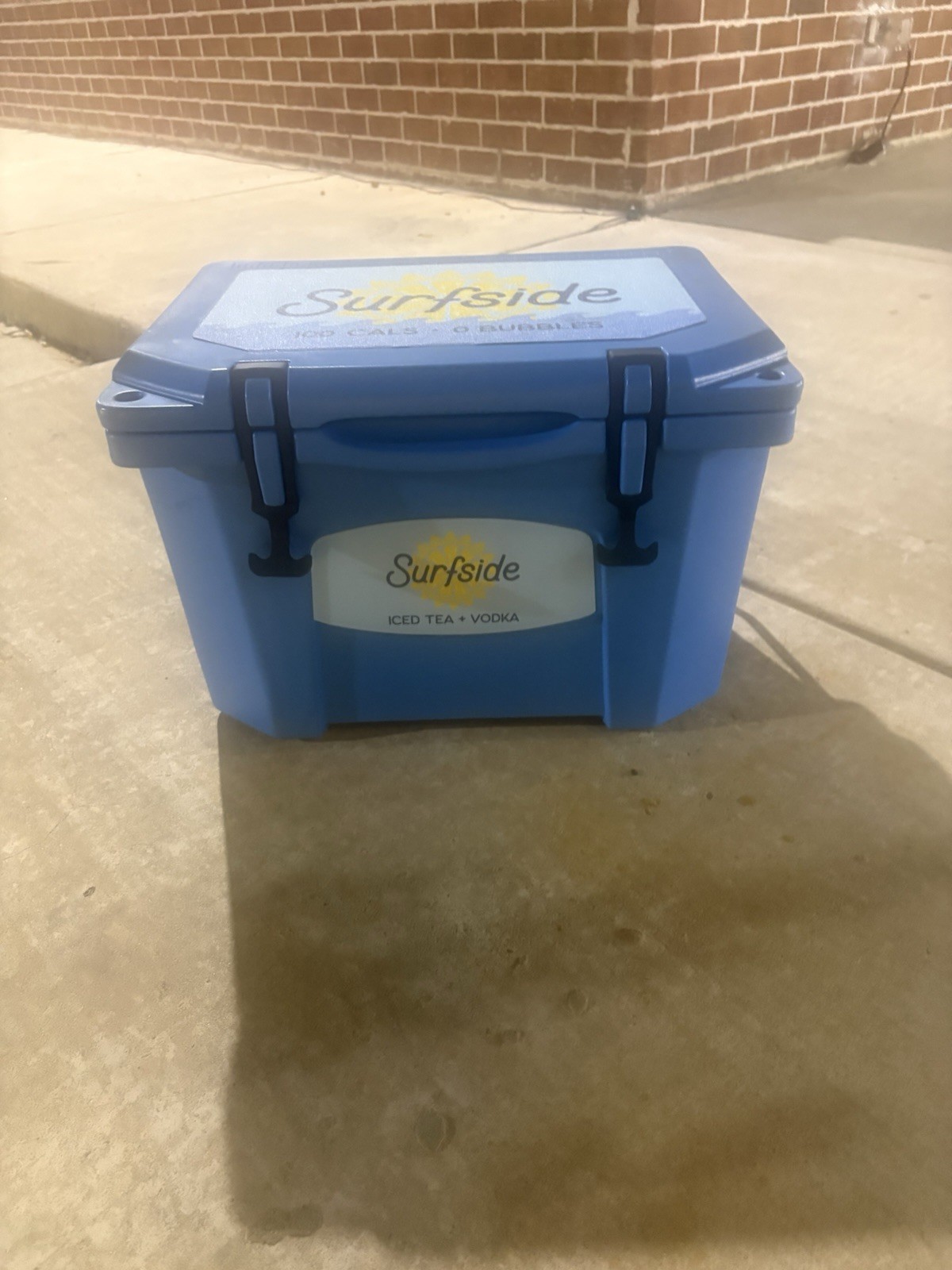 20 Qt White Great For Camping Fishing Hunting