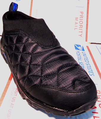 MERRELL DUAL DENSITY WOMENS BLACK QUILTED SLIP ON STRETCH TOUGH SHOES,CLOGS~6.5