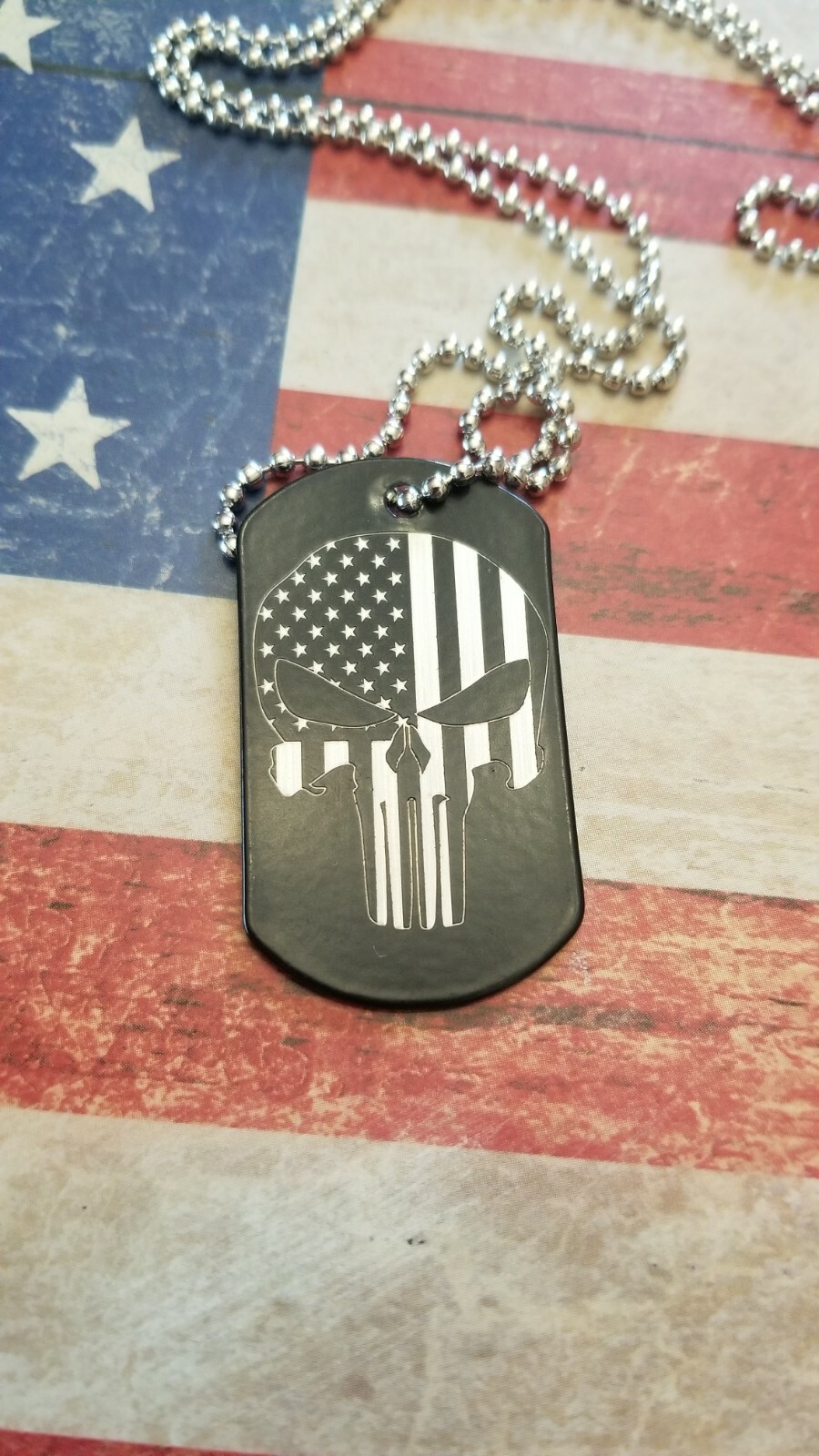 Punisher Skull bandera estadounidense negra estilo militar etiqueta perro