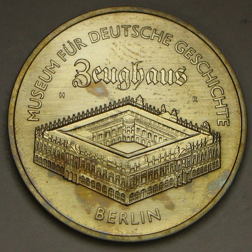 GERMANY (East / DDR) 5 Mark 1990 - Nickel-Brass - Zeughaus Museum - aUNC - 682 *
