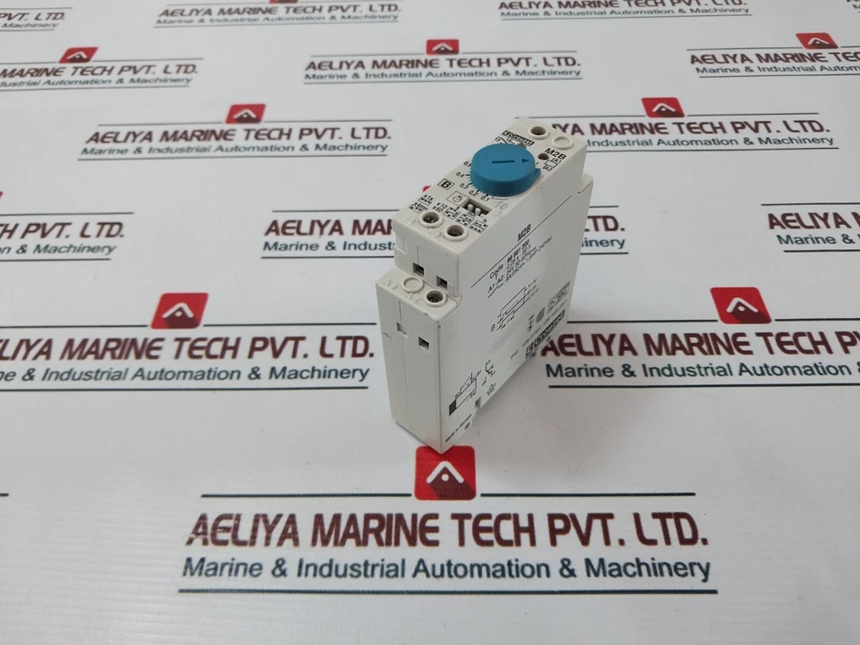 Crouzet M2B Timer Relay 0,05 S-60H 24V 50-60Hz - Image 4 of 4