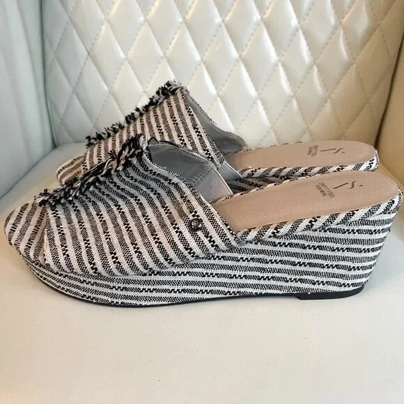 Simply Vera Vera Wang Braeburn Wedge Sandals Women s Size 10m eBay