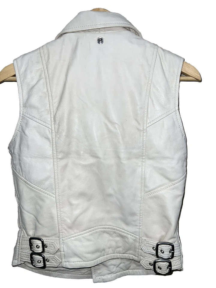 Sleeveless Schott Perfecto Lambs Leather Vest Size S - Image 2 of 4