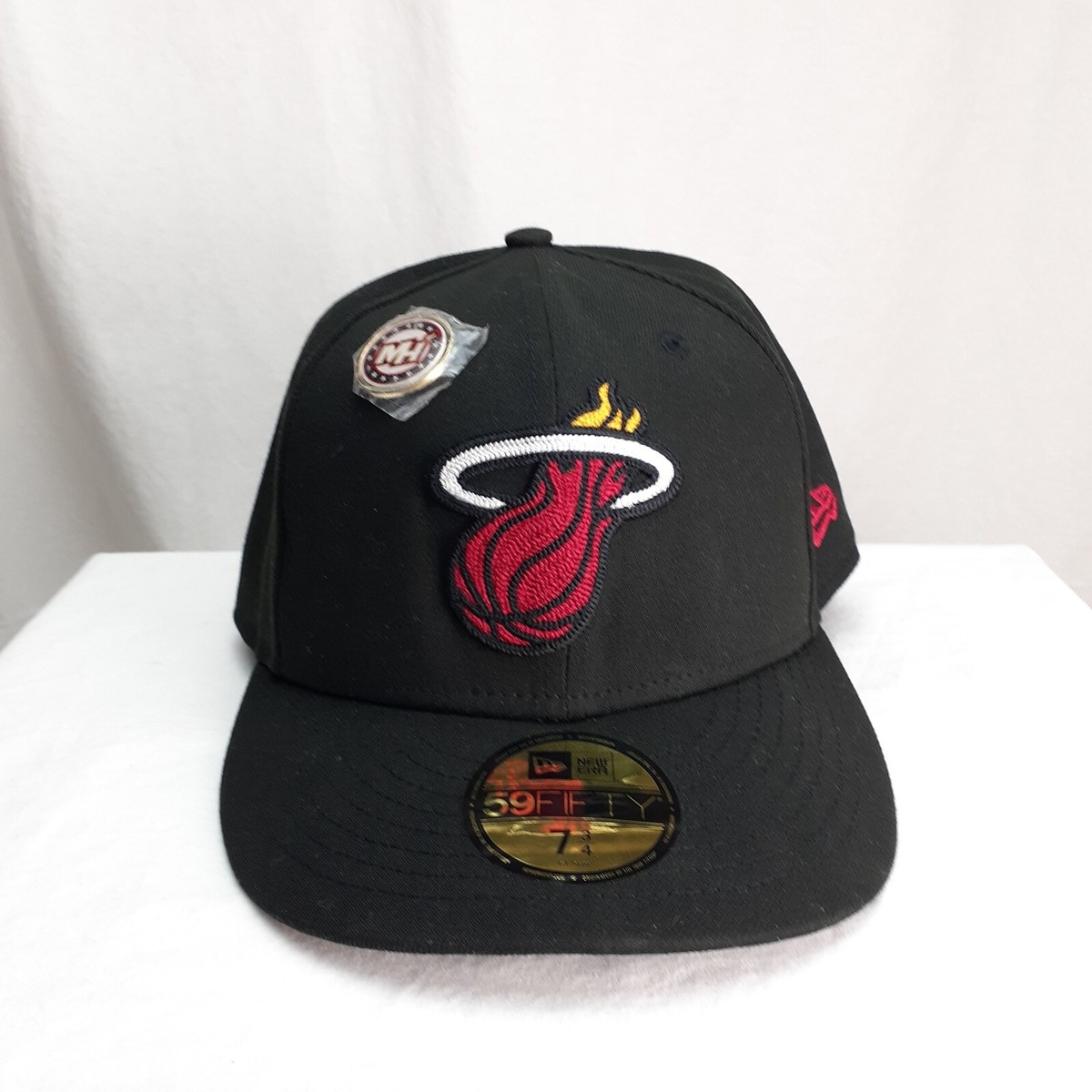 Miami Heat Black Chainstitch Logo Pin 59FIFTY Fitted Hat New Era