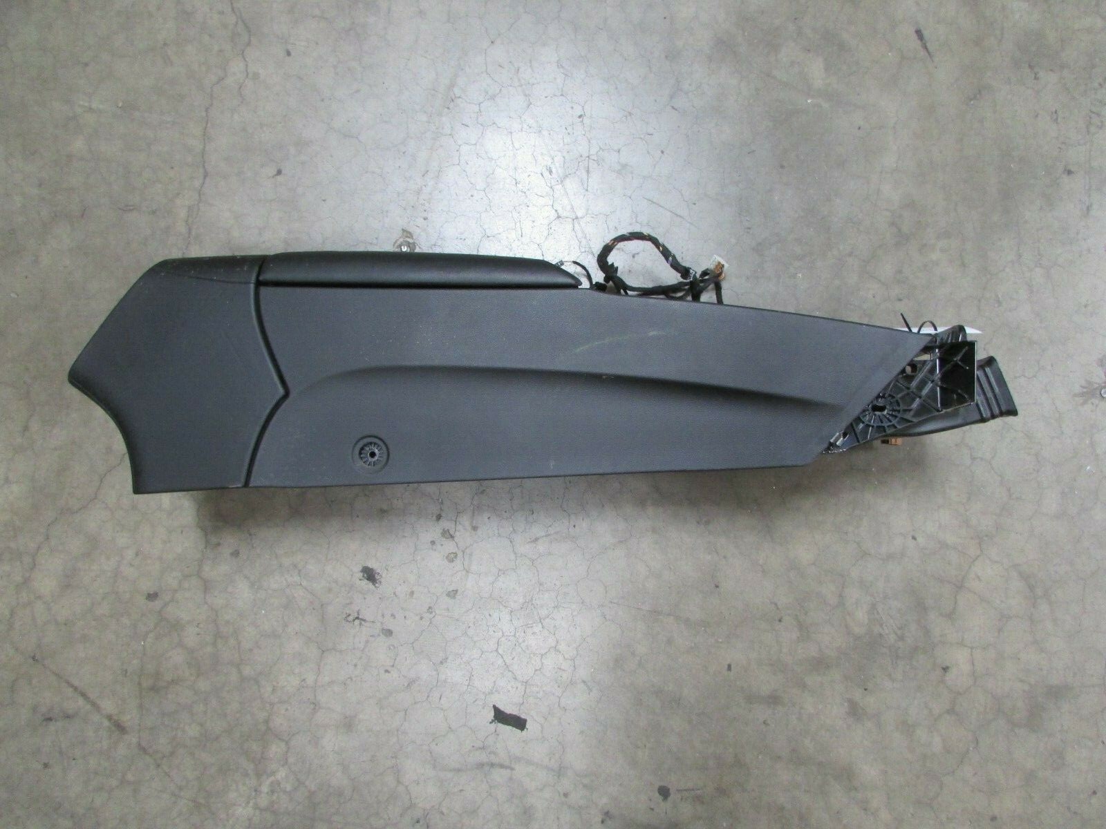 Maserati Quattroporte, Front Center Console Black, Used, P/N 673000108
