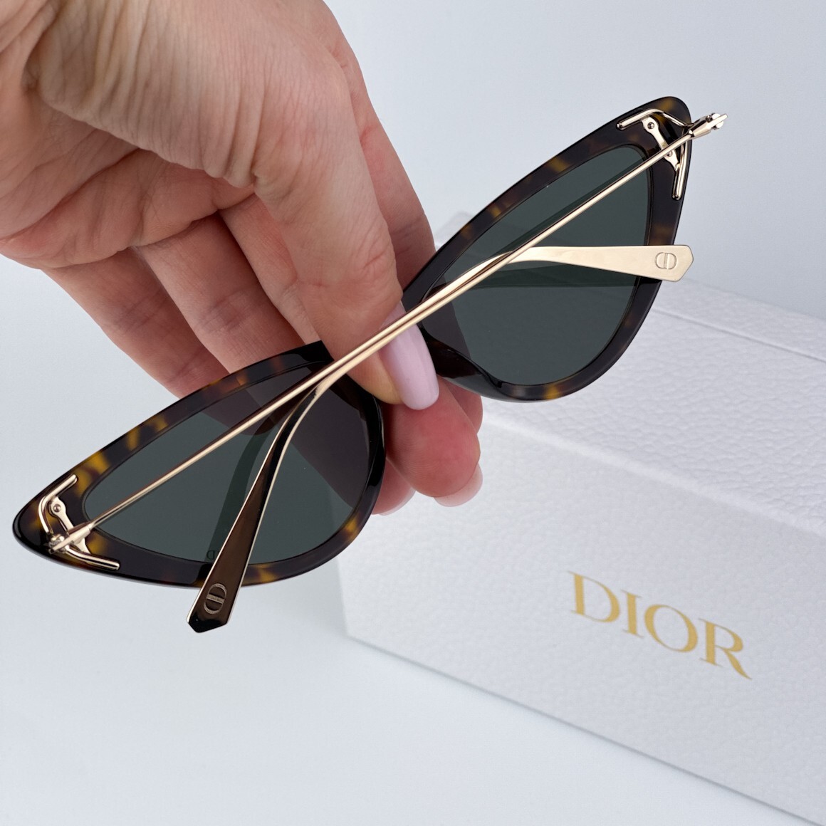 Dior Women Sunglasses Havana Green Cat Eye CD40105U 52N 22C0