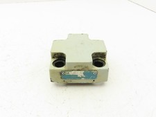 Vickers CVCS-25-N-S2-10 Slip-In Cartridge Valve Cover
