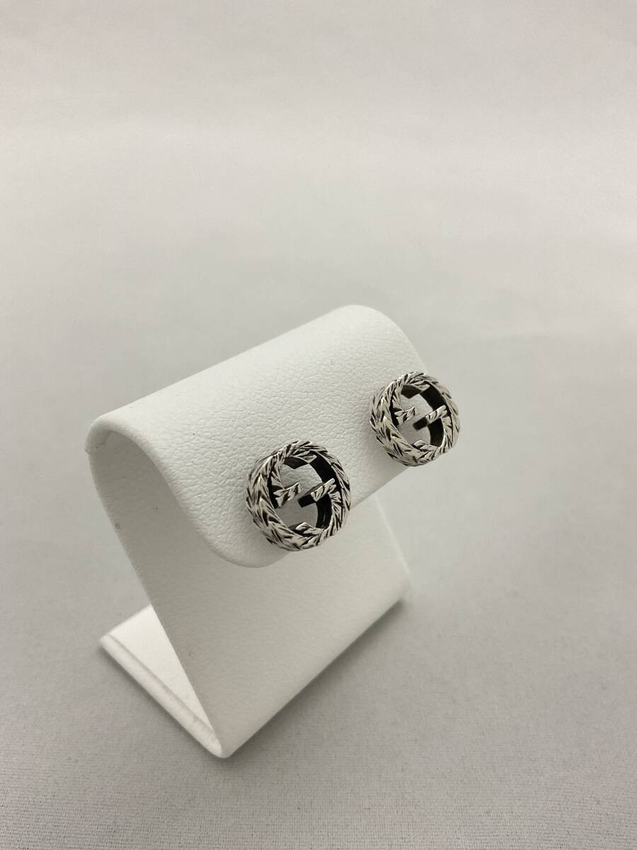 GUCCI Arabesque Interlocking Earrings with GG Log… - image 3