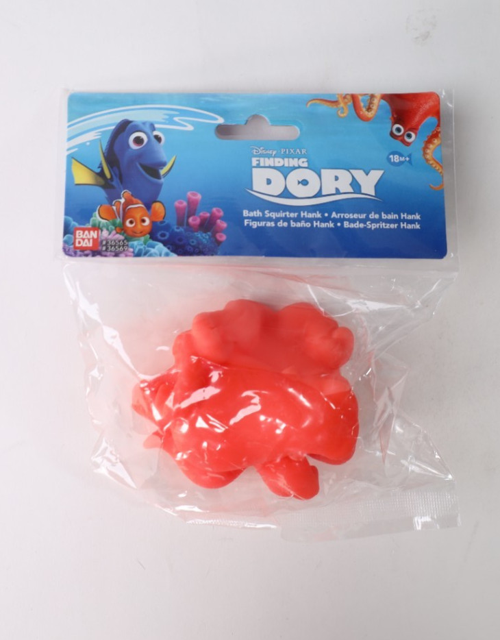 Bandai America Disney Finding Dory - Bath Squirter Hank