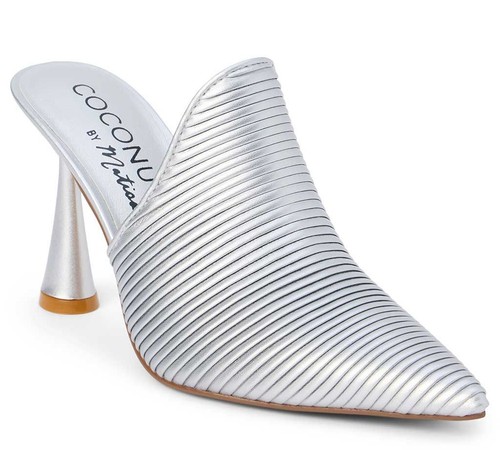 Raina - Picture 4 of 6