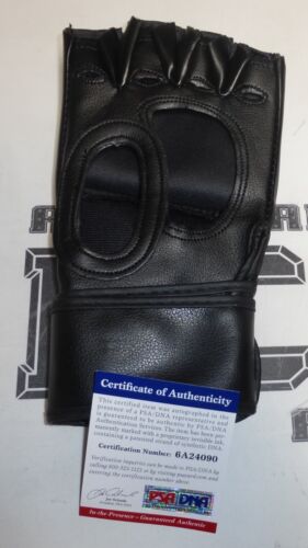 Don Frye Signed UFC Glove PSA/DNA COA The Predator Auto'd Pride 8 9 10 Ultimate - Picture 2 of 24