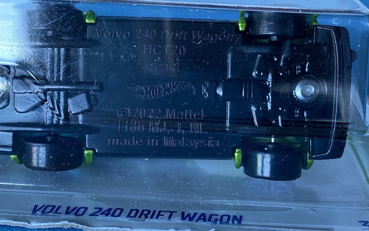 Hot Wheels Volvo 240 Drift Wagon HW Slammed 4/5 HCT20 Miniature