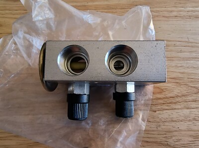 31-31047-AM	EXP VALVE BLOCK FREIGHTLINE