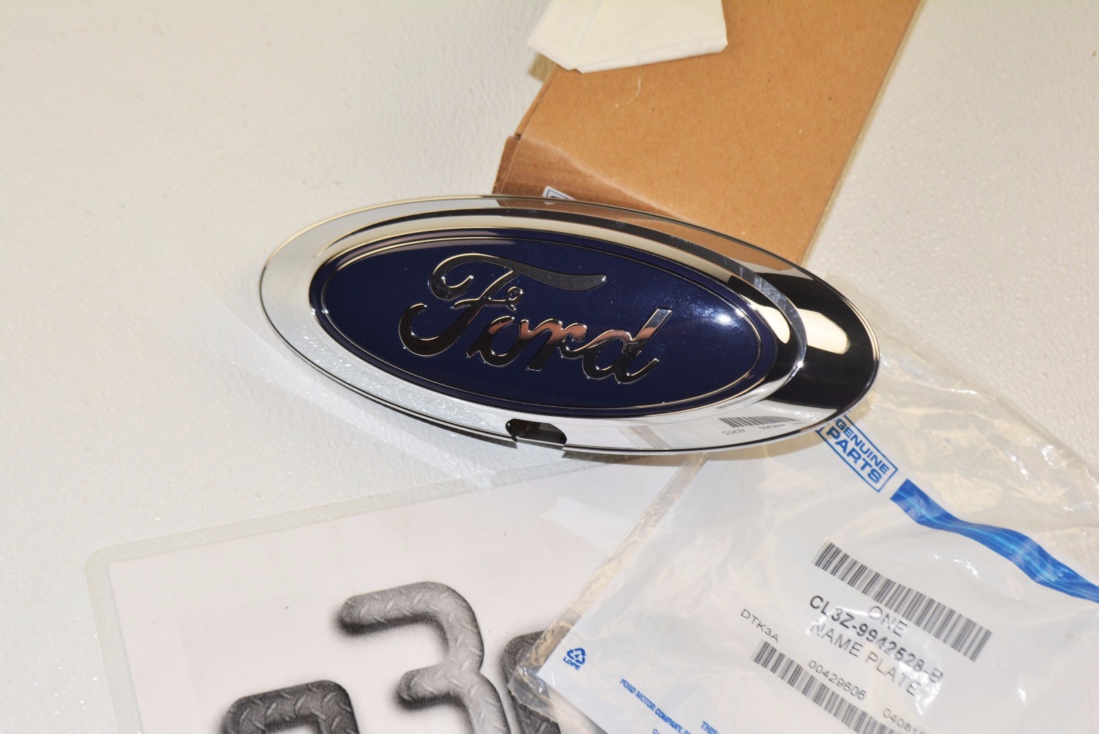 Ford F-150 F-250 F-350 Tailgate Emblem Oval & Back Up Camera Housing ...