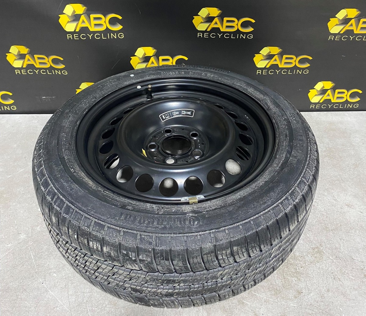 MERCEDES BENZ SPARE TIRE 16インチ 2001-2005 Mercedes C-Class C240 Sedan Spare Wheel Tire 16x7 01-05