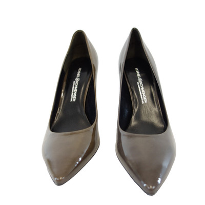 Kennel and Schmenger brown pumps women's shoes stilettos pointed patent leather size 39