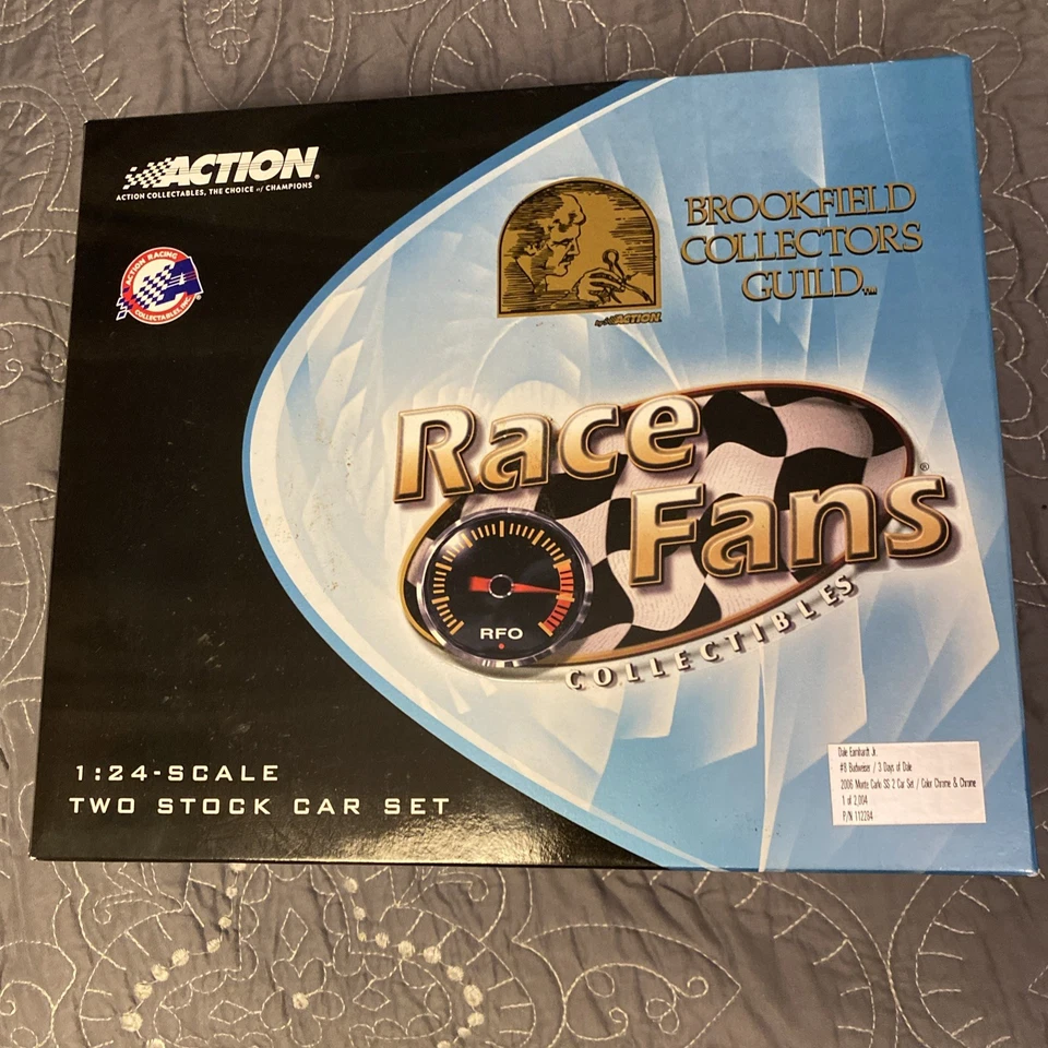 Dale Earnhardt Jr. #8 1:24 2 Car Set, 1 of 2004, Budweiser Brookfield Collector - Image 2 of 4