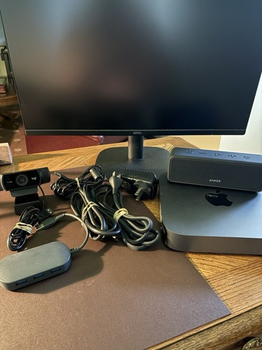 MAC Mini 2018 (with Webcam, Bluetooth Speaker, and Monitor) (CABLES INCLUDED)