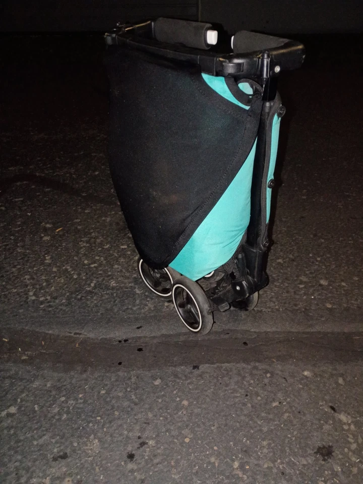 GB Pockit+ Lightweight Folding All Terrain Infant Stroller - Black and Teal - Image 2 of 4