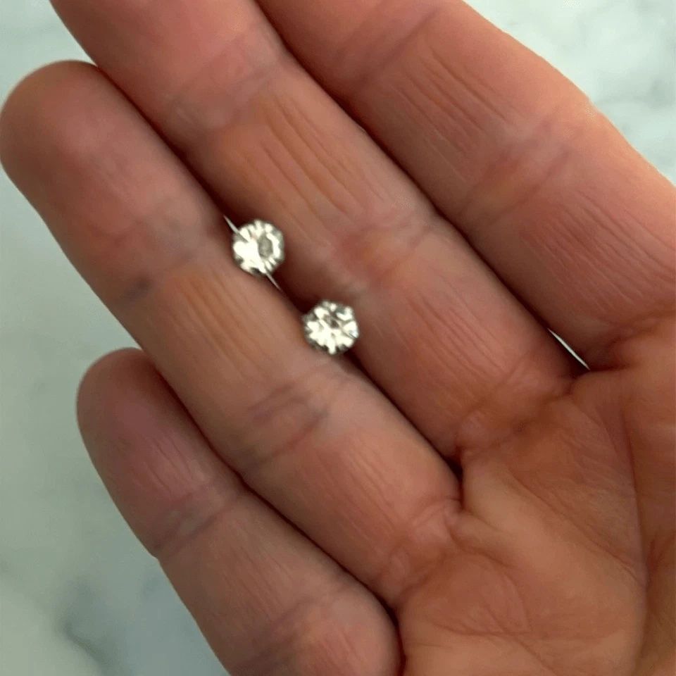 Aretes de cristal para hombre | 3 pares en tallas mixtas | Listo para regalo Foto 2 de 4