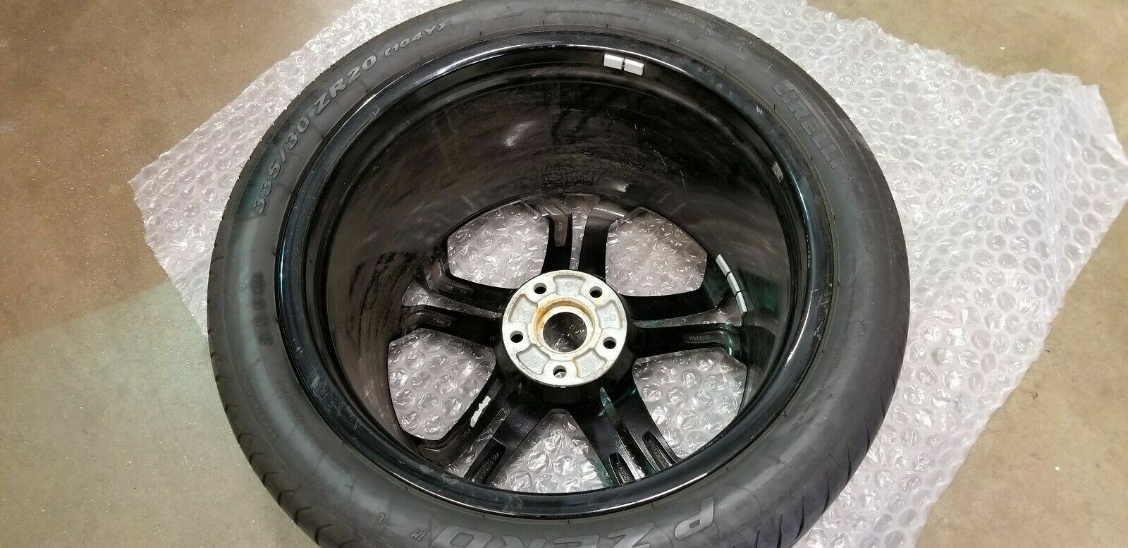 LAMBORGHINI AVENTADOR LP700 REAR WHEEL RIM TIRE OEM 470601017P 470601017 