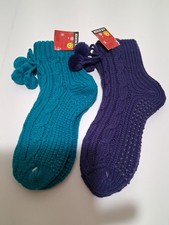 Joe Boxer 2 Women's Knit Bootie Slippers SZ 4-10 Cable Knit Pom Poms Non-Slip