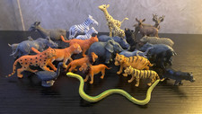 Animal Figure Zoo Safari Wildlife Plastic Toys Mixed Animals Lot of 27