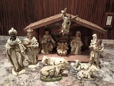 Vintage 12 Pc Nativity Wood Manger, Mache Figurines 10" Made in Japan Music Box