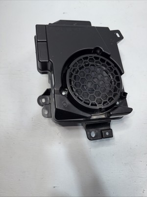 まあ3 2019-2025 MAZDA 3 LOWER DASHBOARD LEFT LOUD SPEAKER SUB OEM BDGF