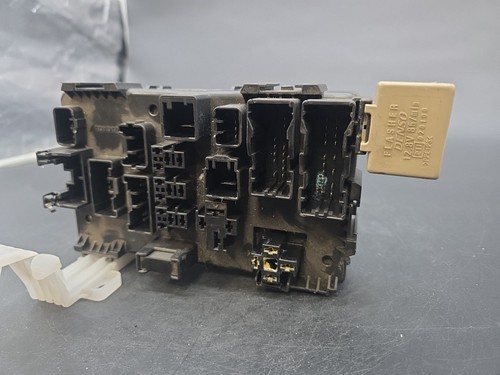 TOYOTA COROLLA 2003 RELAY INTEGRATION CONTROL MODULE UNIT 82641-02070 X28-23 - Picture 9 of 11