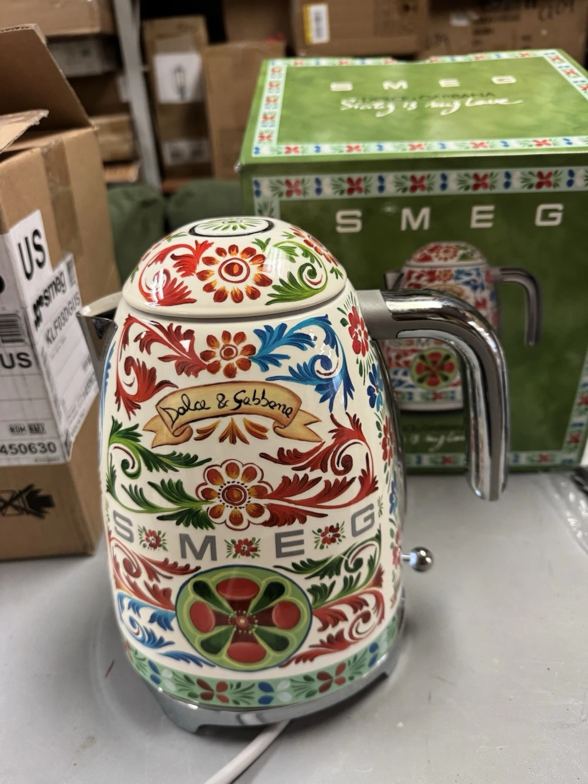 SMEG Dolce & Gabbana Sicily Is My Love Electric Kettle KLF03DGUS 1.7L USED!!