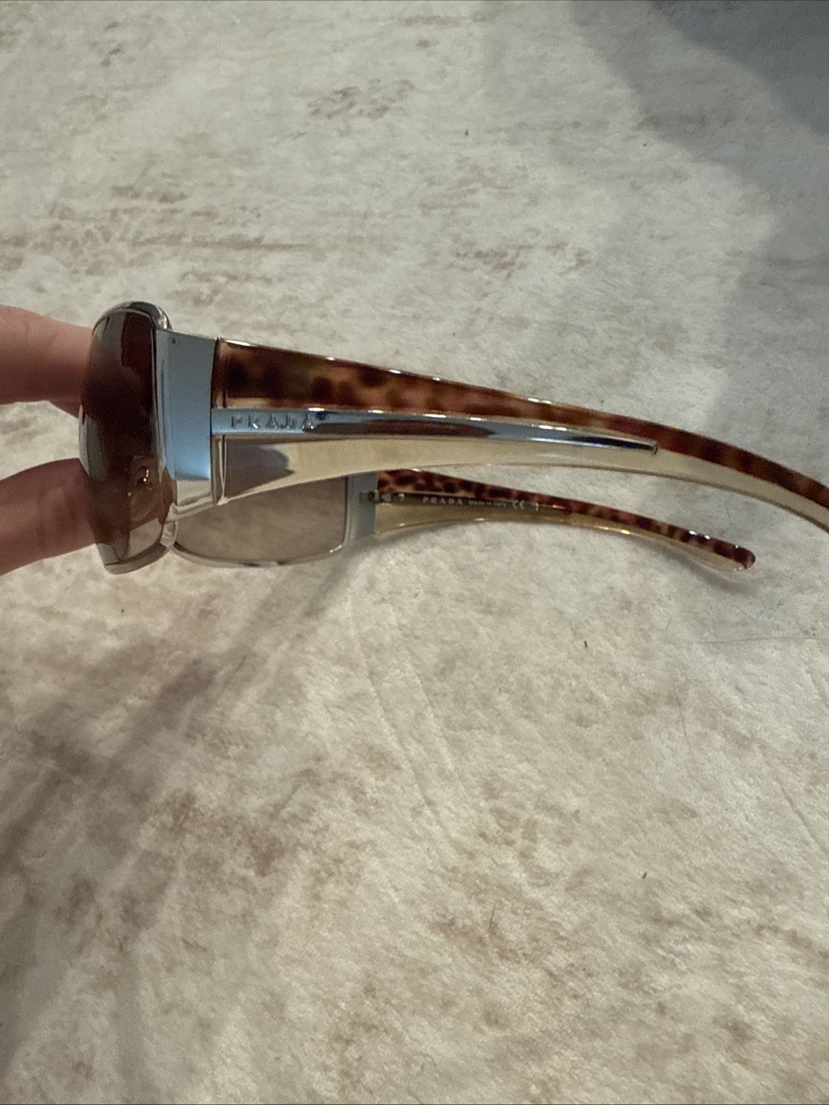 Prada SPR53H PRISTINE CONDITION! - image 2