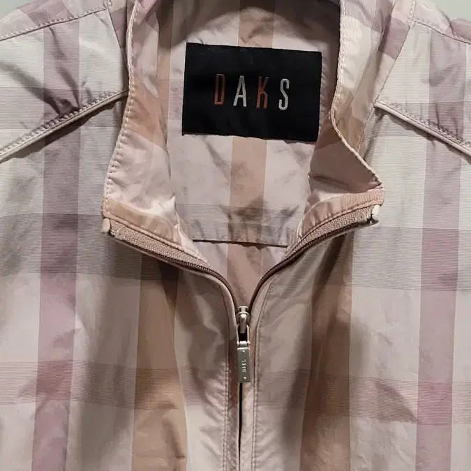 Daks Checked Pattern Windbreaker Jacket for Men - image 4